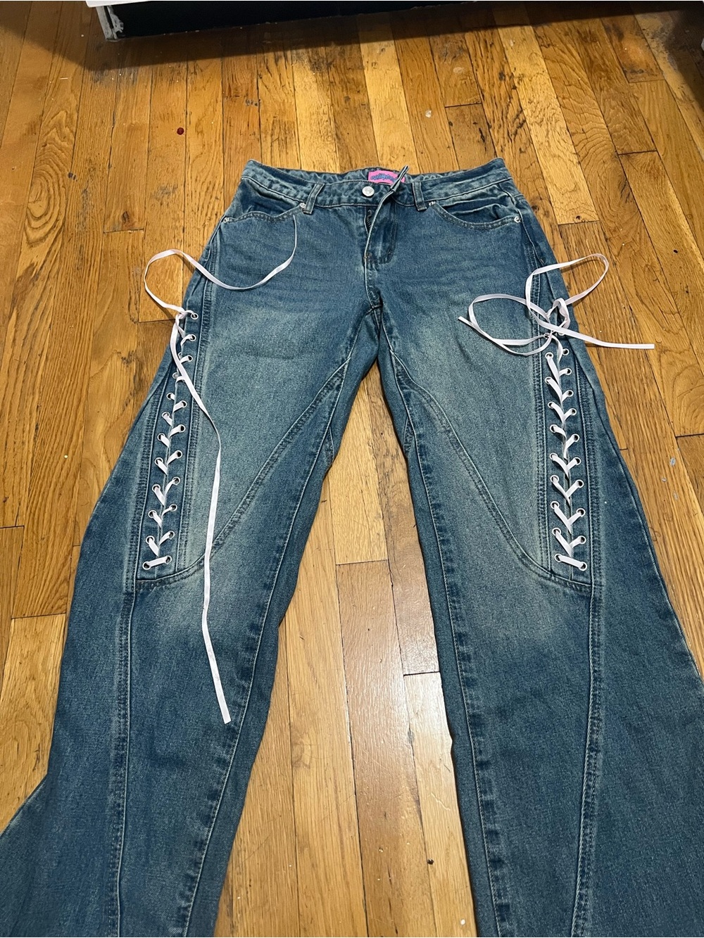 Edikted Women’s Lace-Up Side Detail Jeans in Dark Blue